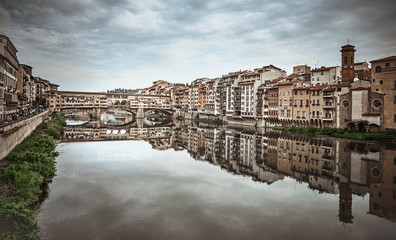 Fototapeta premium Ponte Vecchio on the river Arno in Florence, Italy