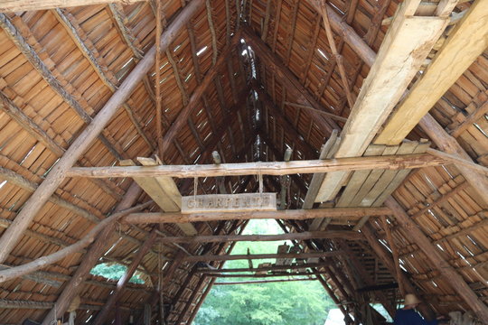 Hutte en bois en Bourgogne	