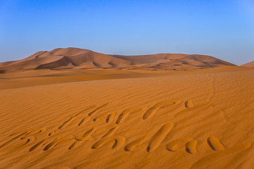 Happy Birthday im Saharasand