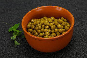 Canned Green peas in the bowl