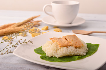 Thai dessert egg custard with sticky rice