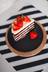 Strawberry cake with crust and cream