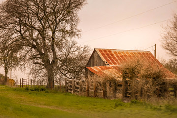 Obraz premium Gorgeous old rustic farm not forgotten