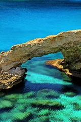 Papier Peint photo autocollant Chypre CHYPRE - &quot Pont&quot  rocheux naturel, connu sous le nom de &quot Pont de l& 39 amour&quot  au cap Greco, près de la ville d& 39 Ayia Napa