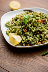 Hariyali sabudana khichdi is a delicious twist to the regular Sago khichadi made using cilantro , chillies and groundnuts