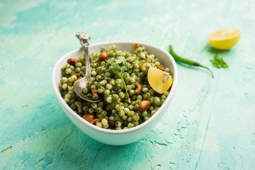 Hariyali sabudana khichdi is a delicious twist to the regular Sago khichadi made using cilantro , chillies and groundnuts