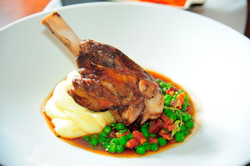 Delicious food in Lakeside Hotel