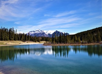Fototapeta na wymiar Cascade Ponds, Banff