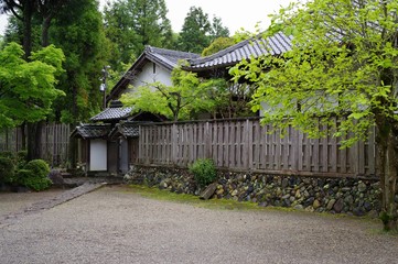 日本の古い住宅の塀の壁