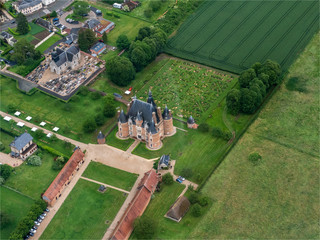 vue a&eacute;rienne du ch&acirc;teau de Martainville-Epreville dans l'Eure en France