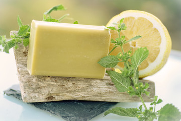 Beauty Handgemachte Seife mit Zitronenduft