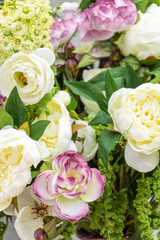 Bouquet de roses et pivoines pour la fête des mères, fête des grand-mères, anniversaire, mariage