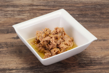 Canned tuna fish in the bowl