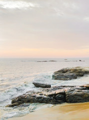 Fototapeta na wymiar kappad beach filled with rocks evening view