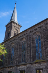 Fototapeta na wymiar Fassade und Turm der Kirche in Grünberg