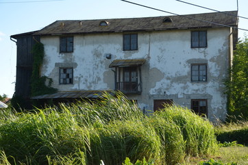 młyn stary ,wiatrak, młyn, niebo, wieza, dęty, architektura, energetyczne, moc, blękit, stary, budowa, przemysł, rolnictwa, krajobraz, fabryka, chmura, zieleń, charakter, punkt orientacyjny, biała, te © Szymon