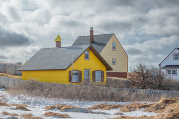 Maison jaune sur l'ile aux marins