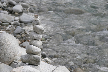 Fototapeta na wymiar Pyramid of river stones