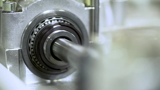 Silver steel gears makro closeup.