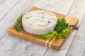 Round blue cheese
