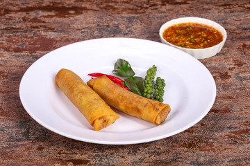 Deep fried spring roll with prawn