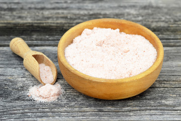 Fototapeta na wymiar Pink Himalayan salt