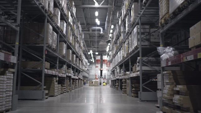 Camera moves at big Warehouse