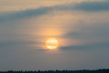 Obraz premium Golden Sunrise on the Fourth of July