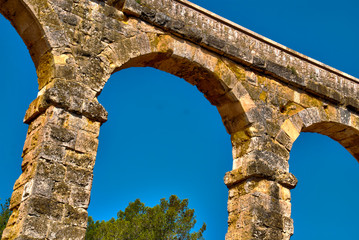 detalle de acueducto romano en Tarragona (España)