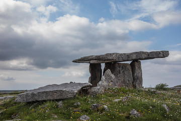Dolmen - H&uuml;hnengrad - Irland