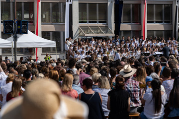 Versammlung zur Morgenfeier am Jugendfest Brugg Impressionen