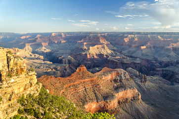 Fototapeta na wymiar Scenic shot of the Grand Canyon at sunrise