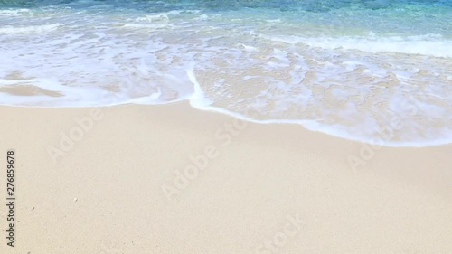 渚に打ち寄せる波 Wall Mural Wallpaper Murals Wallsheaven Sunabesyou