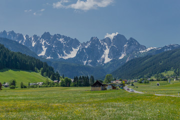 Schöne Erkundungstour durch das Alpenland Österreichs. 