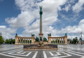 Fototapeta na wymiar Heroes Square (Hosok Tere),one of the major squares in Budapest noted for its iconic statue complex.