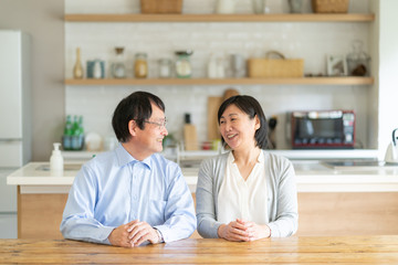 ミドルシニア　夫婦