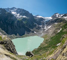 Triftgletscher mit Triftsee in den Schweizer Alpen bei Gadmen