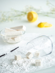 vanilla marshmallow slices with lemon