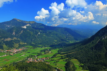 Naklejka premium Green Slovenian Alps in the summer