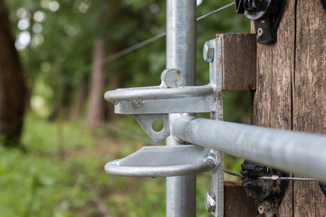 Riegel von einem Weidezauntor