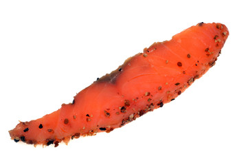 Tranche de saumon marinée avec des herbes et des épices