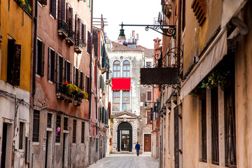 Fototapeta na wymiar Picturesque streets of Venice city