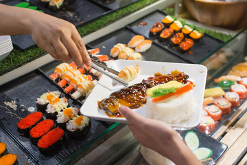 Mackerel grill with Shari and Salmon Sushi