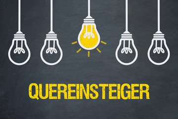 Quereinsteiger / Tafel mit Glühbirnen
