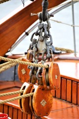 rigging of a ship