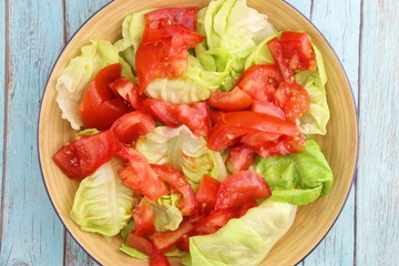 Salade laitue et tomates