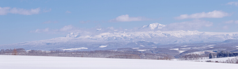 大雪山系のパノラマ（Panorama of the Daisetsu mountain range）