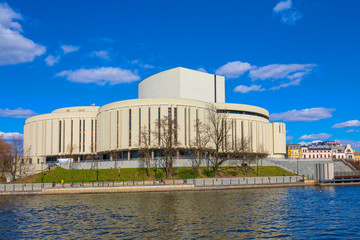 Bydgoszcz, Poland - Opera Nova - Pomeranian Philharmonic modernistic music theater on the Brda River bank, in the historic quarter - obrazy, fototapety, plakaty