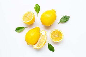 Fototapeta na wymiar Fresh lemon with leaves isolated on white
