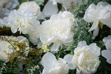 bouquet of white flowers